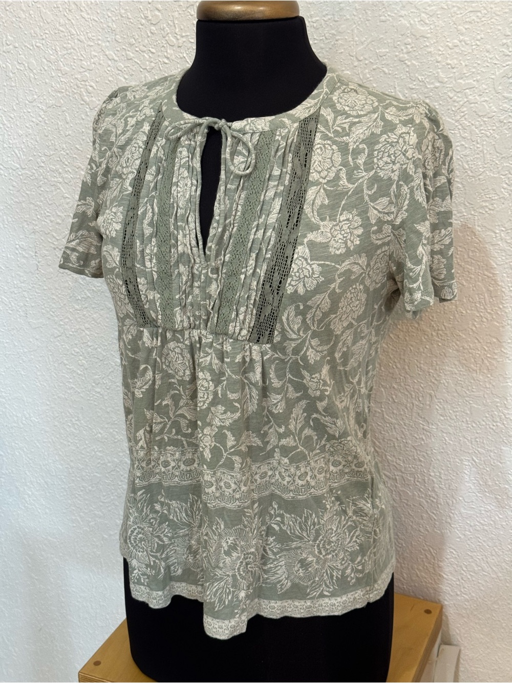 Lucky Brand Sage Green Floral Lace-Trim Peasant Blouse - Picture 2 of 4